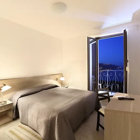 Hotel Astoria