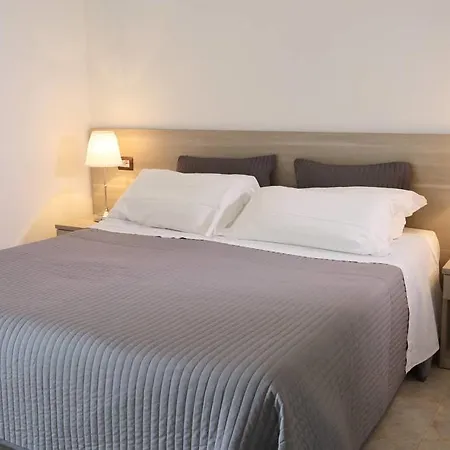 Astoria Hotel 2*