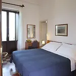 Astoria Hotel 2*