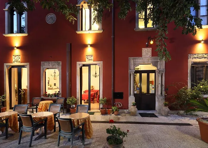 Astoria Ταορμίνα